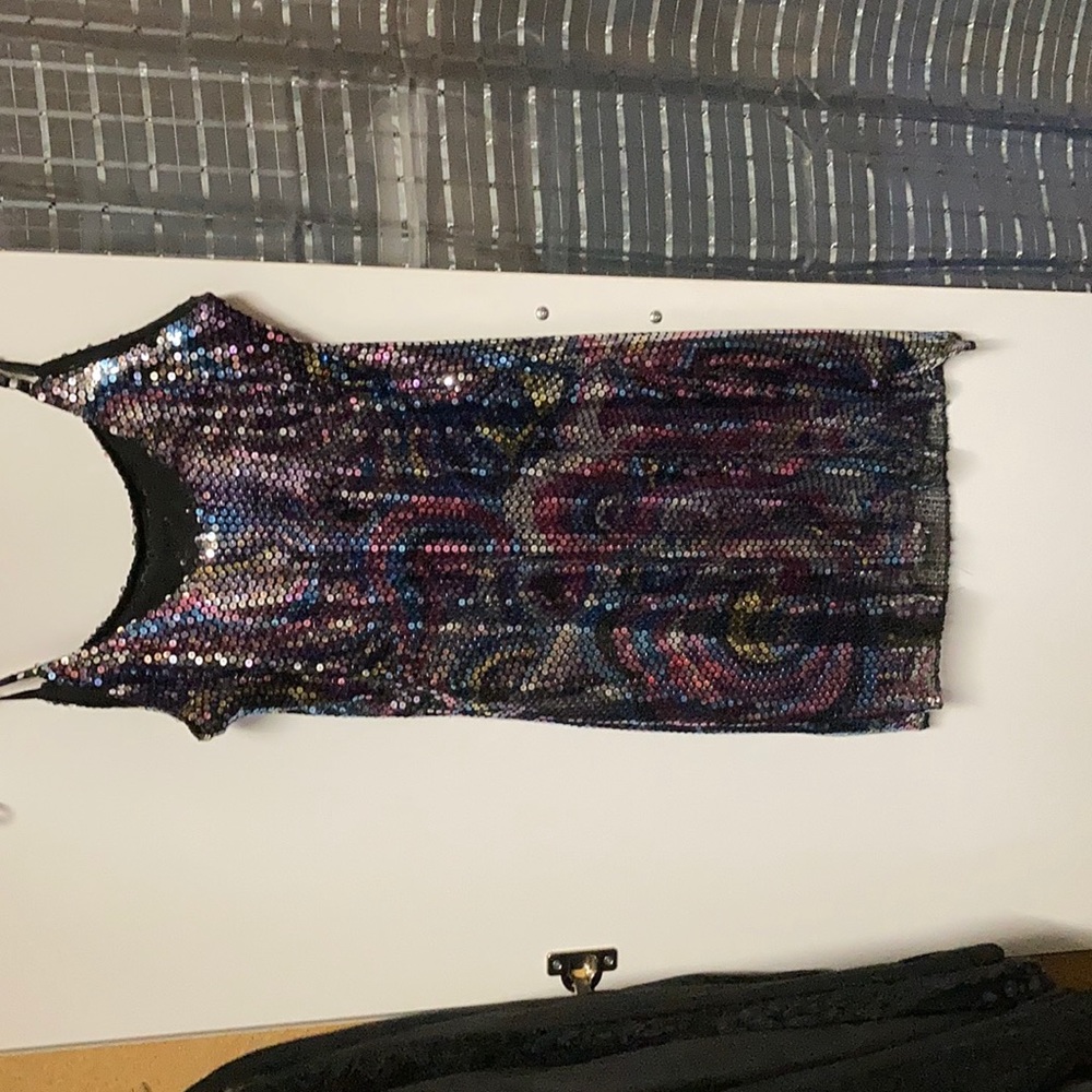 Dress - Picture 2 of 2